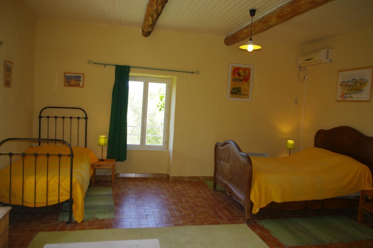 Alba-la-Romaine Chambres D'Hotes La Grange Au Negre الغرفة الصورة